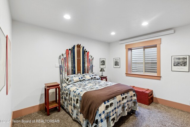 bedroom with carpet