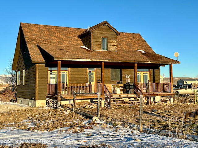 view of front of property with covered porch