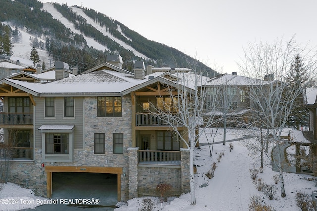 exterior space featuring a mountain view