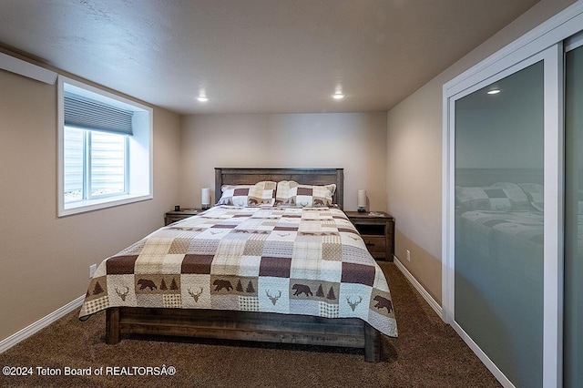 view of carpeted bedroom