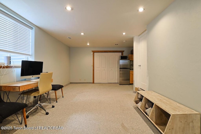 office with light colored carpet