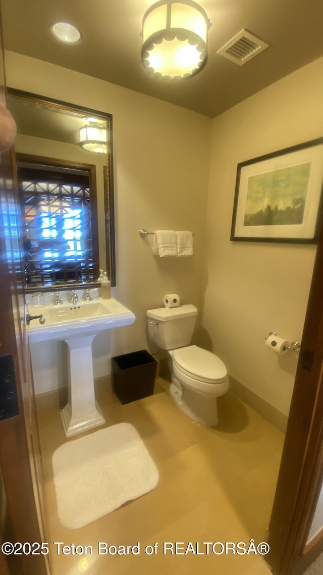 bathroom with toilet