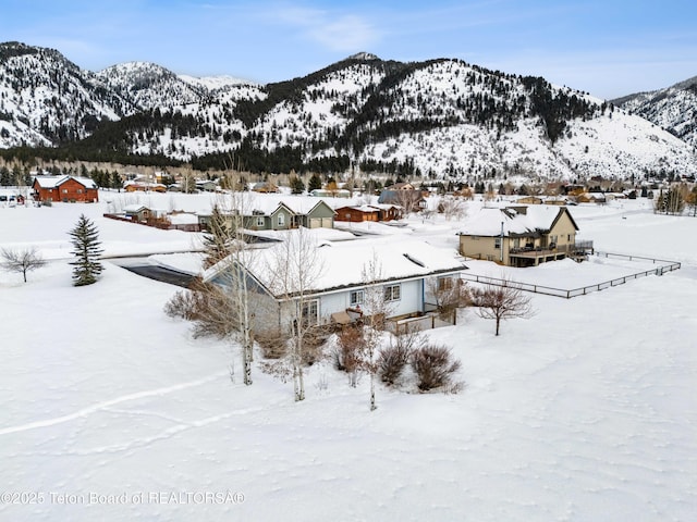 property view of mountains