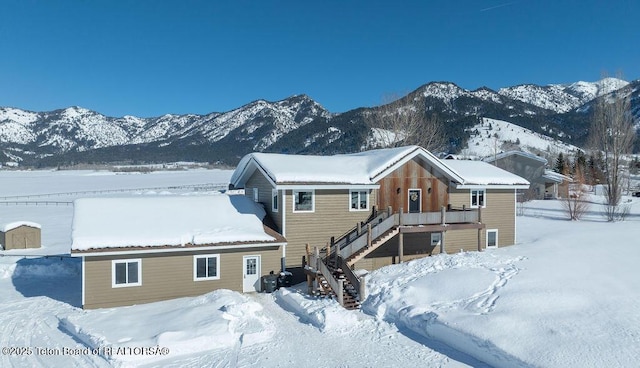 exterior space with a mountain view