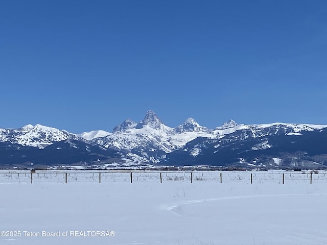 view of mountain feature