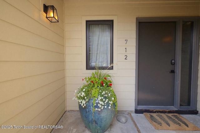 view of entrance to property