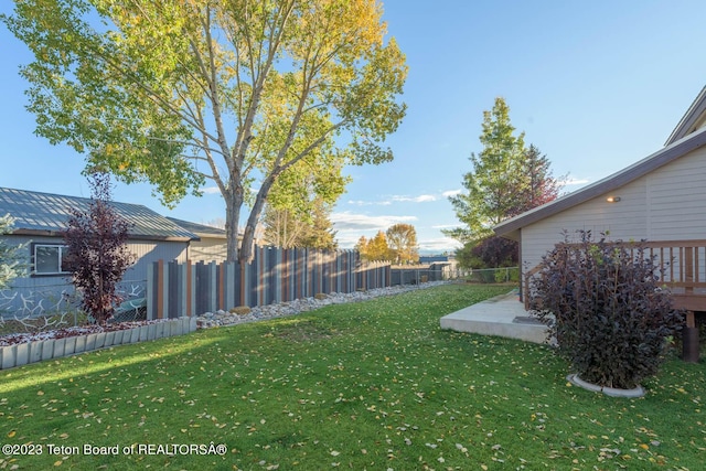 17 C B Ln, Pinedale, WY 82941 - view of yard with a patio
