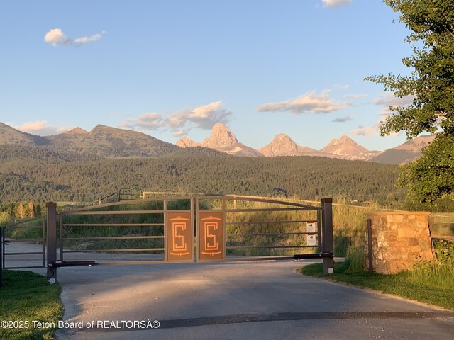 2410 Snow Crest Ranch Dr, Driggs, ID 83422