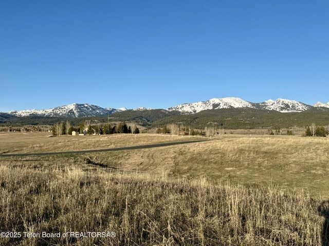 2415 Snow Crest Ranch Dr, Driggs, ID 83422