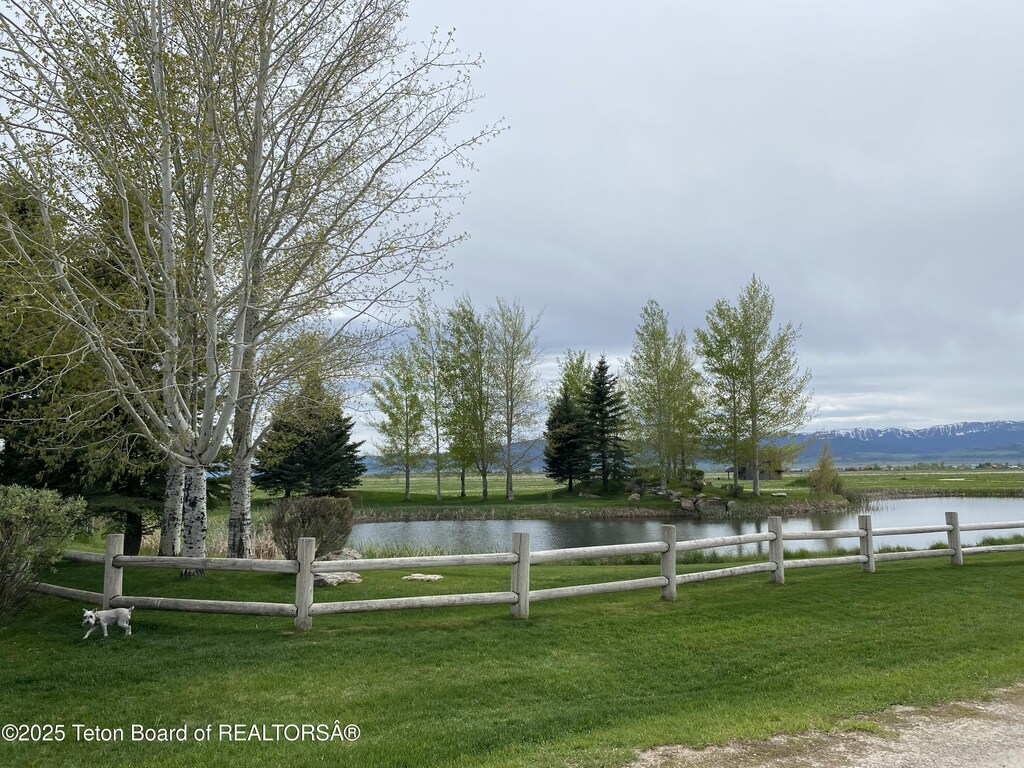 2063 Daydream Dr, Tetonia, ID 83452