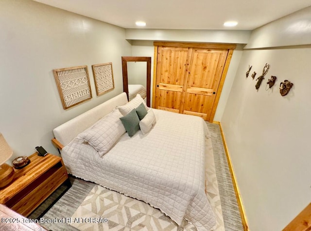 800 Dell Crk, Alpine, WY 83128 - bedroom with baseboards and recessed lighting