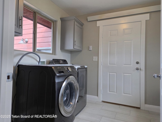 532 Palisade Trl, Driggs, ID 83422 - laundry area with baseboards, cabinet space, and independent washer and dryer