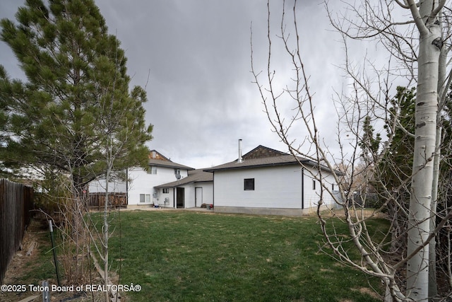 811 Jade St, Pinedale, WY 82941 - view of back of house