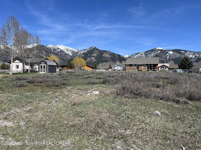 31 Brambleberry Dr, Star Valley Ranch, WY 83127
