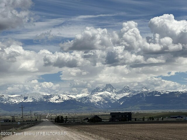 8875 W Ridge Rd, Tetonia, ID 83452