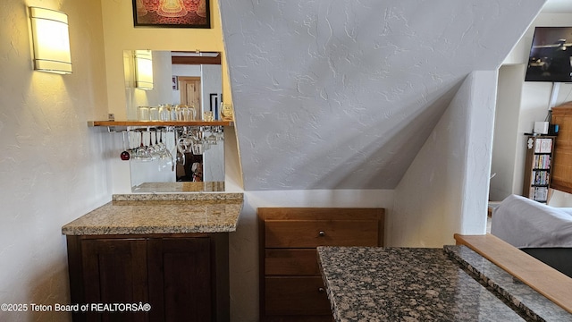 2435 Steelhead Dr, Tetonia, ID 83452 - bar featuring a textured wall