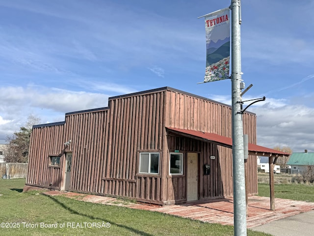 6334 N Main St, Tetonia, ID 83452