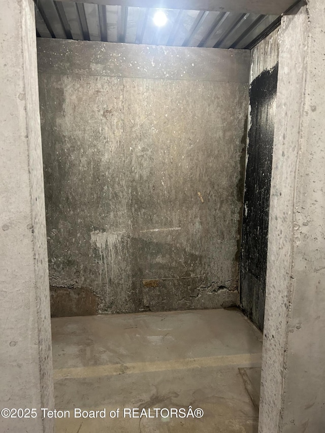 61 Astorian Ln, Smoot, WY 83126 - bathroom with concrete floors