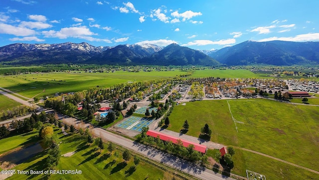 909 Whiffle Tree Dr, Thayne, WY 83127