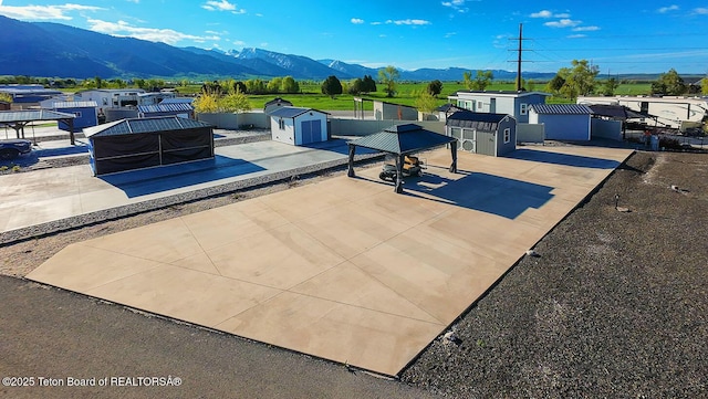 909 Whiffle Tree Dr, Thayne, WY 83127