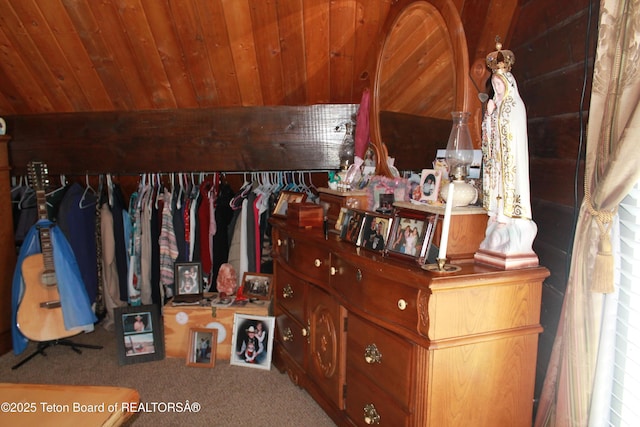 588 S Oak St, Labarge, WY 83123 - walk in closet featuring carpet floors