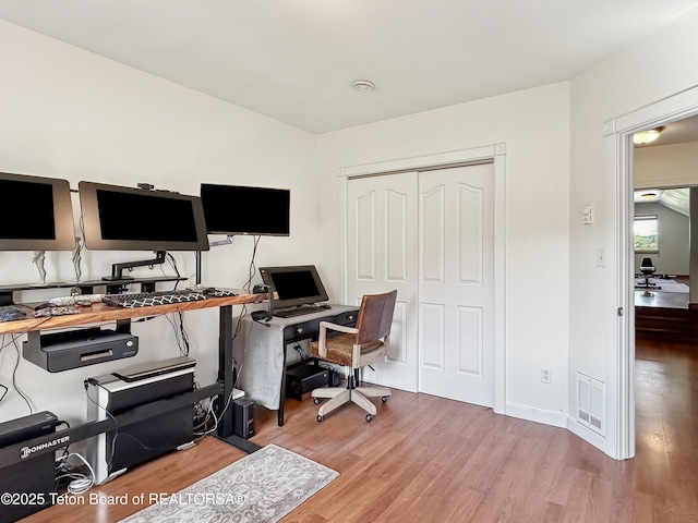 33 Wagon Rut Ln, Auburn, WY 83111 - office space featuring wood finished floors and baseboards