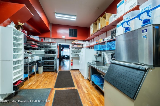 117 W Pine St, Pinedale, WY 82941 - photo 49