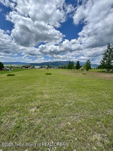 88 Pony Cir, Etna, WY 83118