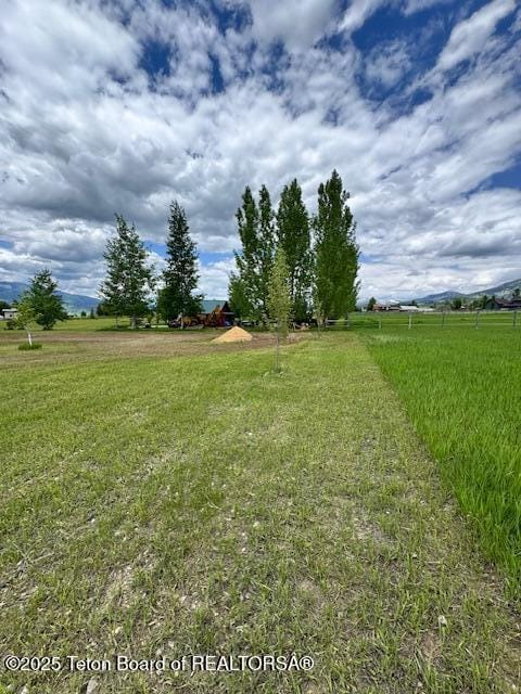 88 Pony Cir, Etna, WY 83118