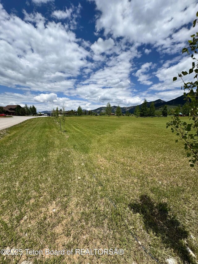88 Pony Cir, Etna, WY 83118