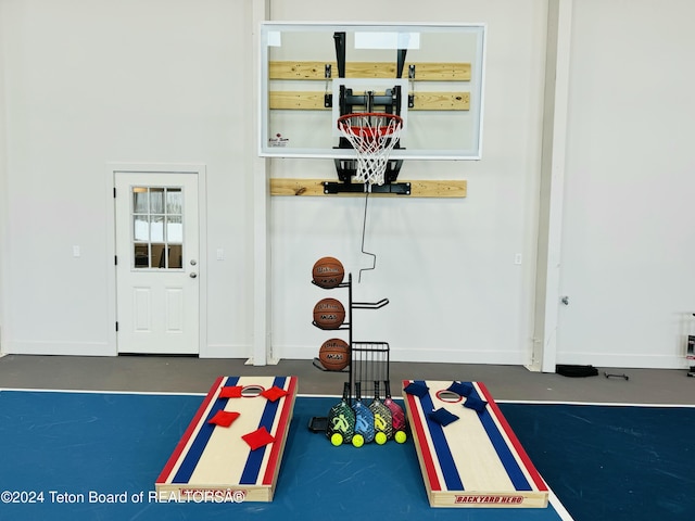 241 Cedar Creek Dr, Star Valley Ranch, WY 83127 - workout room with baseboards