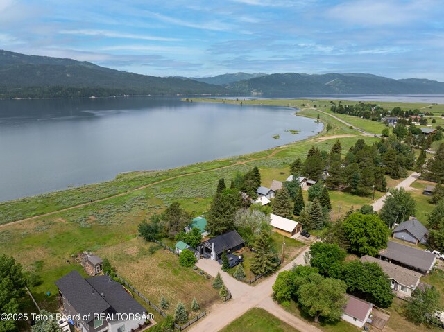 247 Cottage Ln, Alpine, WY 83128 - photo 1