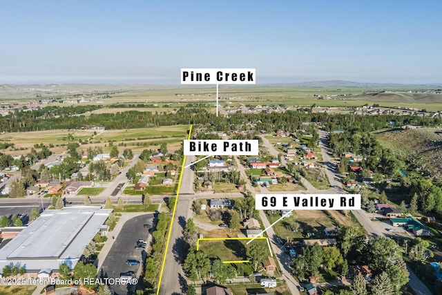 69 E Valley Rd, Pinedale, WY 82941