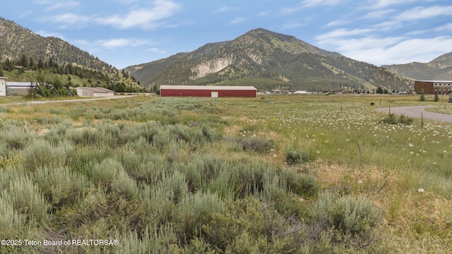 178 Columbine St, Alpine, WY 83128