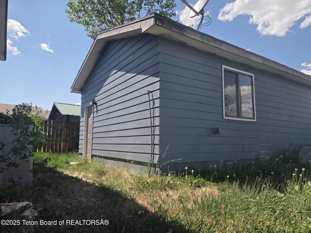 321 Smith Ave, Big Piney, WY 83113 - view of side of home