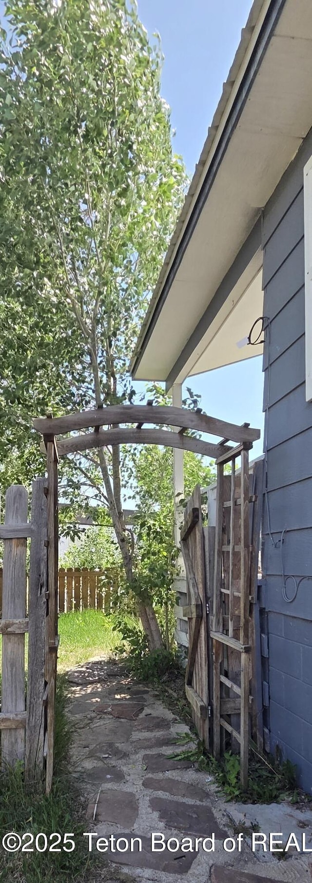 321 Smith Ave, Big Piney, WY 83113 - view of deck