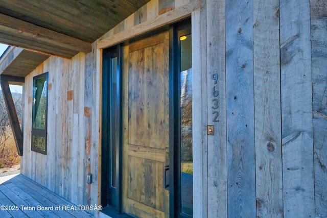9632 Little Pine Ln, Victor, ID 83455 - property entrance