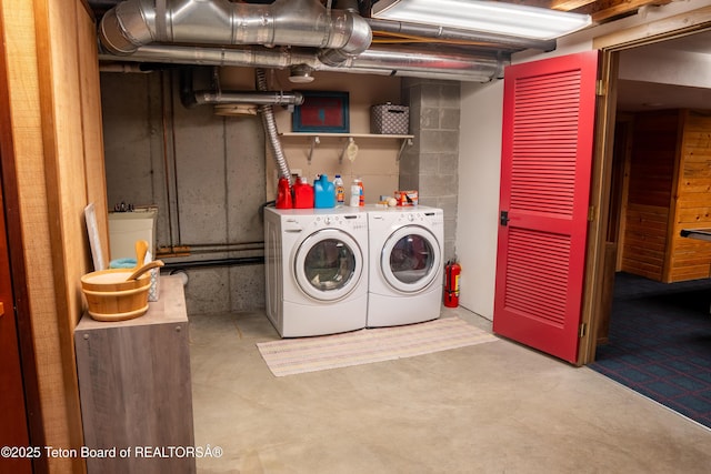 939 W Stuart St, Pinedale, WY 82941 - washroom with independent washer and dryer