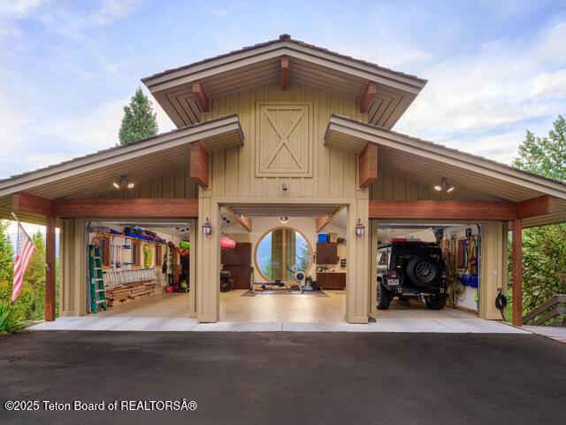 750 N Bar Y Rd, Jackson, WY 83001 - view of home's community featuring a garage