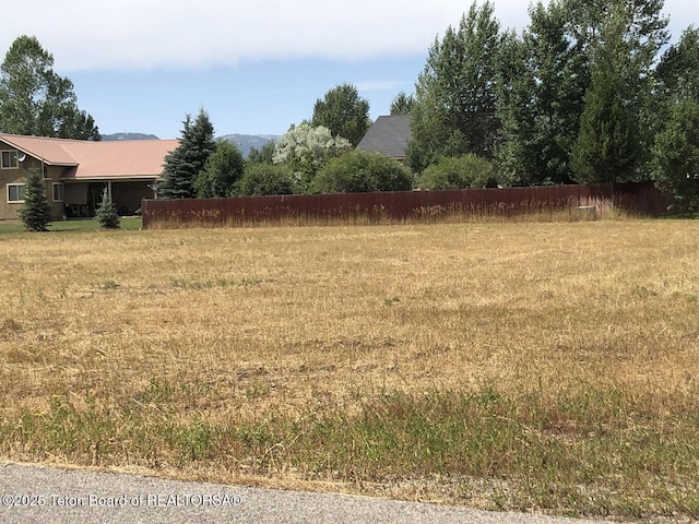 452 River View Dr, Alpine, WY 83128