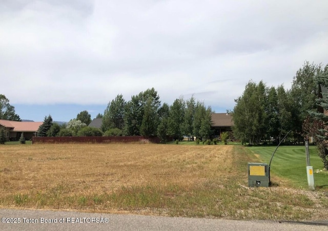 452 River View Dr, Alpine, WY 83128