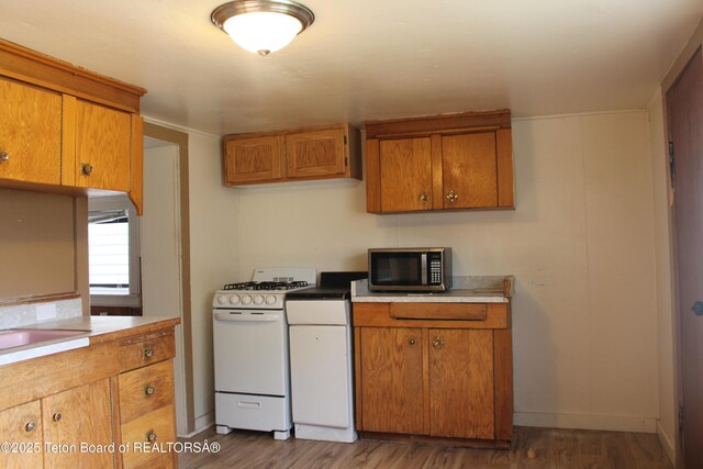 162 S Blake St, Labarge, WY 83123 - photo 5
