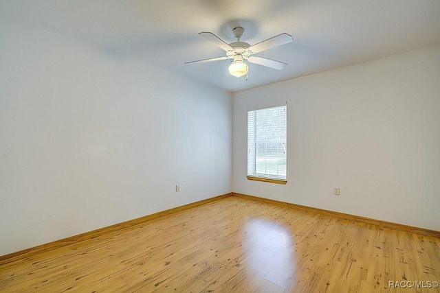 2195 W Huntington Dr, Beverly Hills, FL 34465 - unfurnished room featuring light wood-type flooring and a ceiling fan