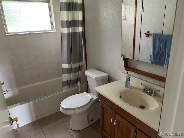 13 N Wadsworth Ave, Beverly Hills, FL 34465 - bathroom featuring a textured wall, shower / bath combo, vanity, and tile patterned floors
