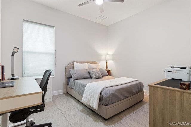 bedroom with ceiling fan