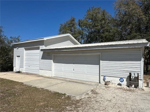 view of detached garage