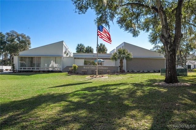 exterior space featuring a yard