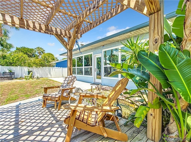 view of patio featuring a pergola