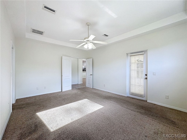 carpeted empty room with ceiling fan