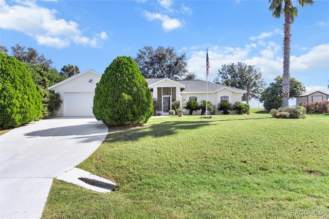 ranch-style home featuring a front lawn